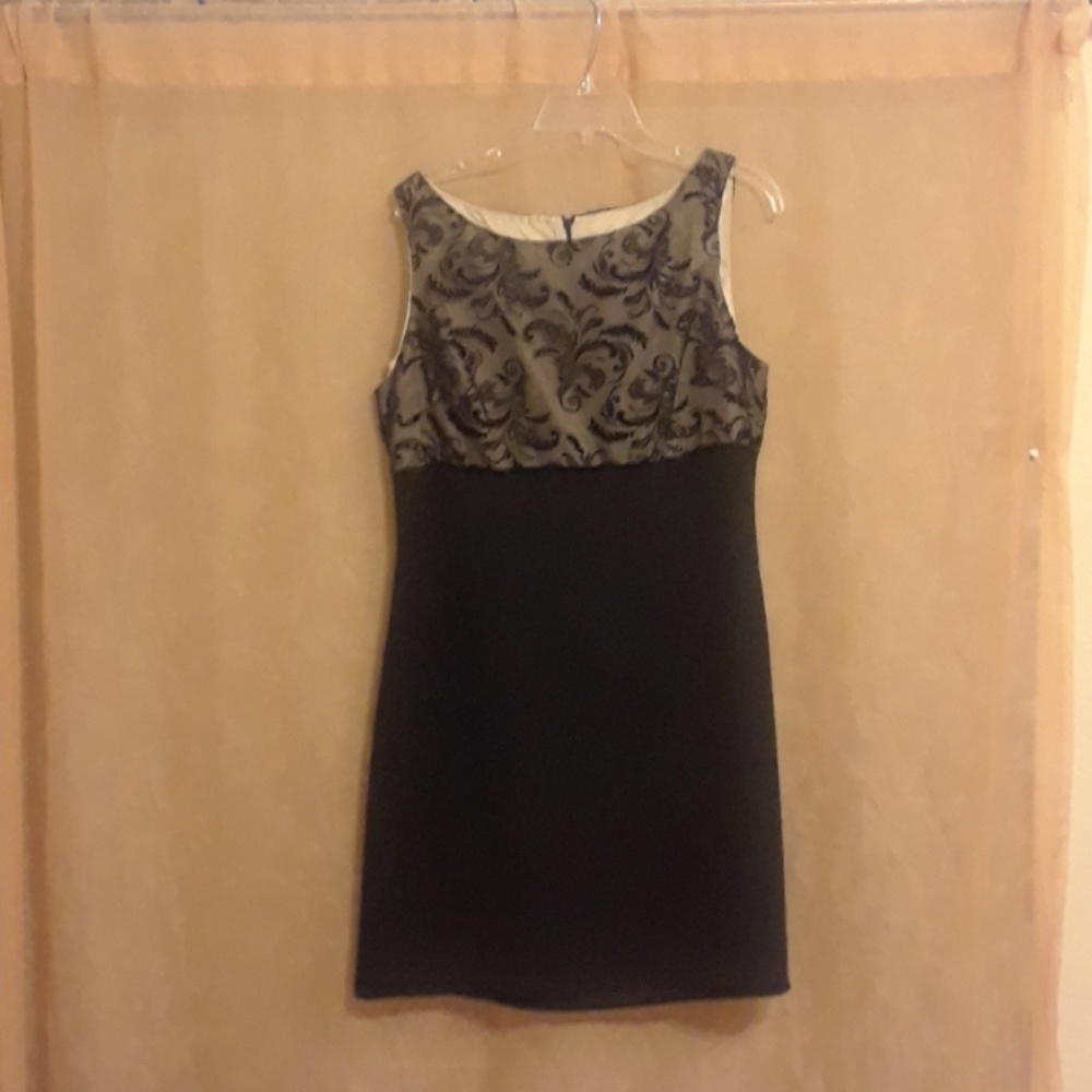 Black women's dress